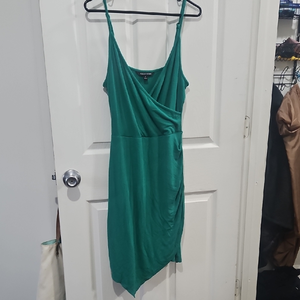 41 Hawthorn Asymmetrical Green Dress Suze Medium